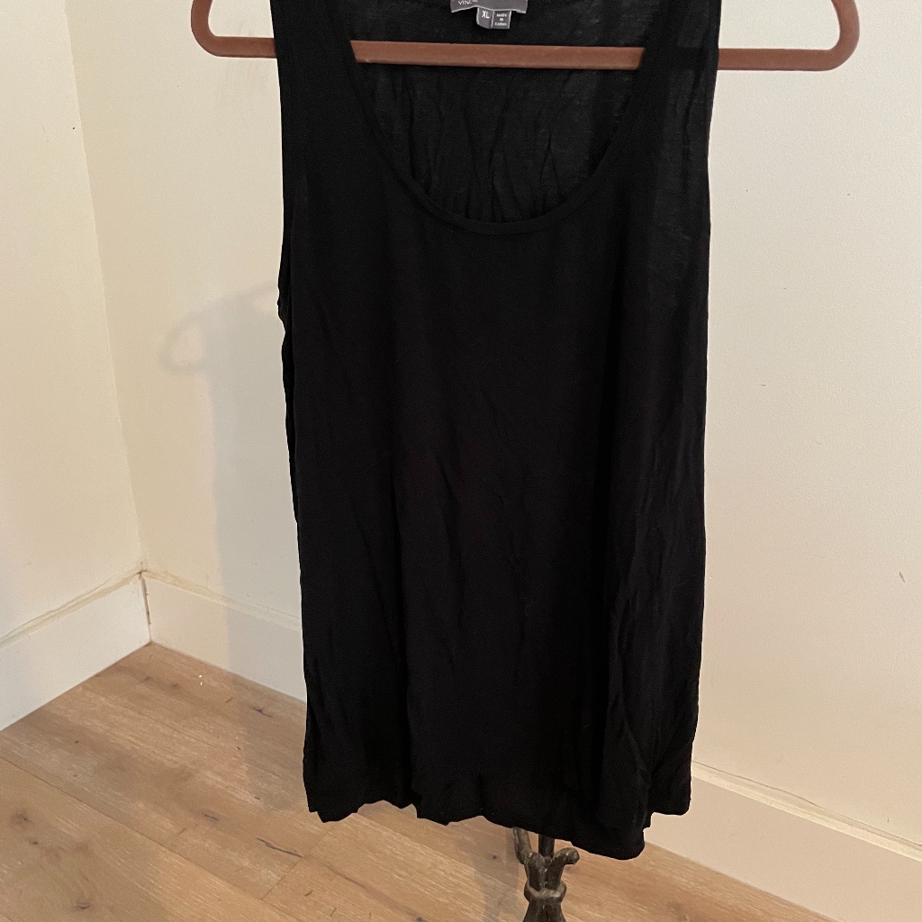 Sleevless T Shirt